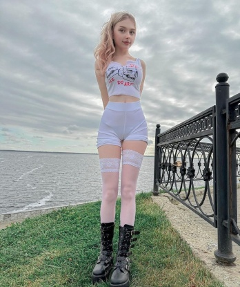 Анкета проститутки Алёночка - город Ильчимбетово, 18 лет, №10255